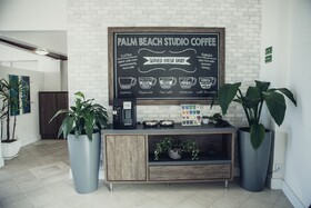 Palm Beach Apart Hotel