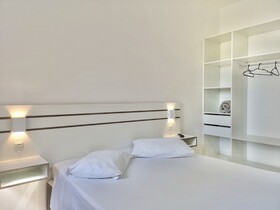 Residencial Las Rocas