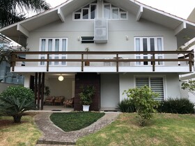 Suites Jurere Internacional