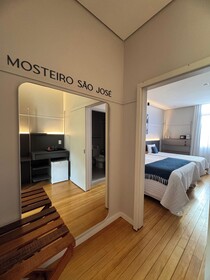 Mosteiro Hotel De Charme