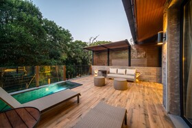 Chateau Laghetto Collection