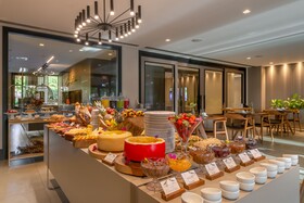 Chateau Laghetto Collection