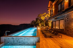 Chateau Laghetto Collection