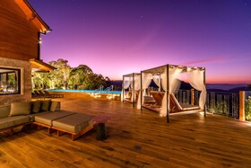 Chateau Laghetto Collection