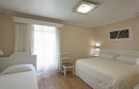 Hotel Galo Vermelho