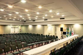 Wyndham Golden Foz Suites