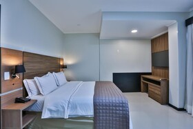 Wyndham Golden Foz Suites