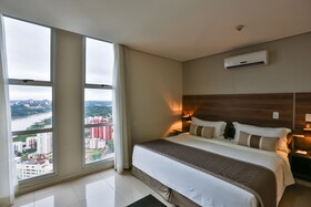 Wyndham Golden Foz Suites