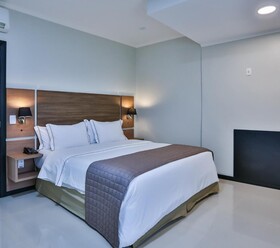 Wyndham Golden Foz Suites