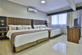 Wyndham Golden Foz Suites