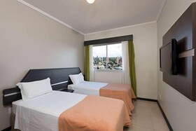 Wyndham Golden Foz Suites