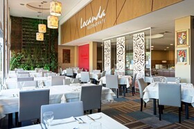 Wyndham Golden Foz Suites