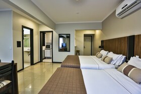 Wyndham Golden Foz Suites
