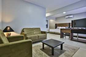 Wyndham Golden Foz Suites