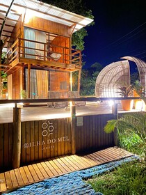 Ilha Do Mel Lodges