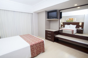 Bourbon Londrina Business