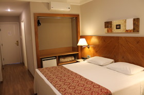 Bourbon Londrina Business