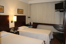 Bourbon Londrina Business