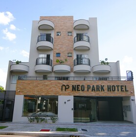 Neo Park Hotel