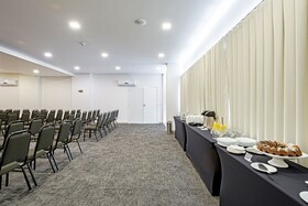 Slim Curitiba Joao Bettega by Slaviero Hoteis