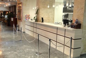 Fast 10 City Hotel