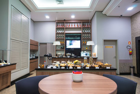 Hotel Continental Business