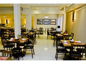 Altadomo Hotel