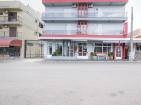 Teuthos Hotel by OYO Rooms