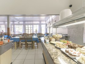 Teuthos Hotel by OYO Rooms