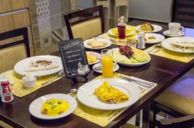 Fratele Business Hotel