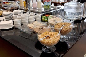 Galatas Golden Hotel