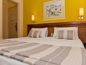 Regency Park Hotel