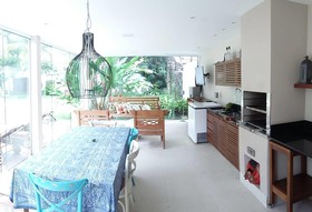 Beautiful House near Olympic Villa