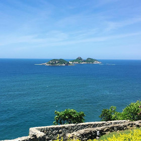 Cliffside Guest House & Experience