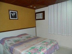 Hotel Midway