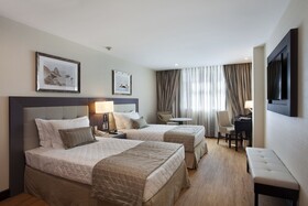 Miramar Hotel by Windsor