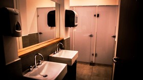 Villa 25 Hostel & Suites