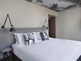 Yoo2 Rio de Janeiro, Tapestry Collection by Hilton