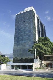 Yoo2 Rio de Janeiro, Tapestry Collection by Hilton