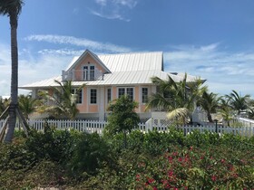 Chub Cay Cabanas