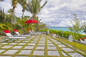 Coral Sands Hotel