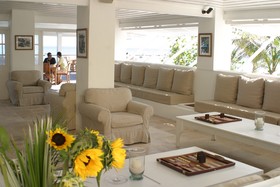 Coral Sands Hotel