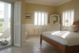 Coral Sands Hotel