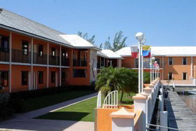 Sunrise Resort & Marina