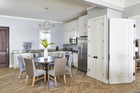 French Leave Resort - Autograph Collection