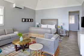 French Leave Resort - Autograph Collection