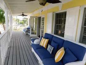 Sapodilla House