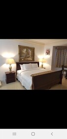 Golden Palm B & B