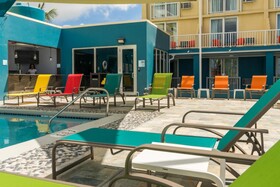 Holiday Inn Express & Suites Nassau