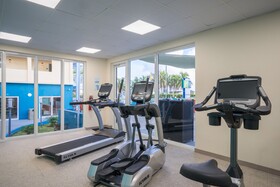 Holiday Inn Express & Suites Nassau
